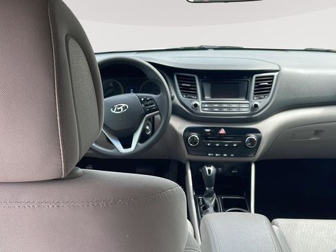 Used 2018 Hyundai Tucson SE AWD/4WD image 33