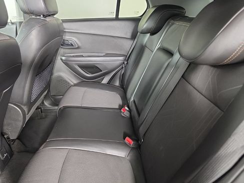 Used 2020 Chevrolet Trax LT w/ Driver Confidence Package FWD image 25