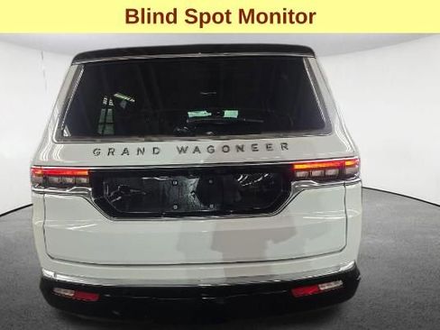 Used 2025 Jeep Grand Wagoneer L Series III w/ Rear Seat Video Group 1 AWD/4WD image 7