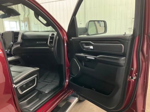 Used 2025 RAM 1500 Laramie image 28