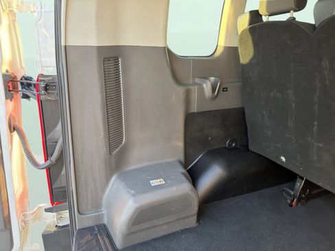 Used 2023 Ford Transit 350 XLT image 16