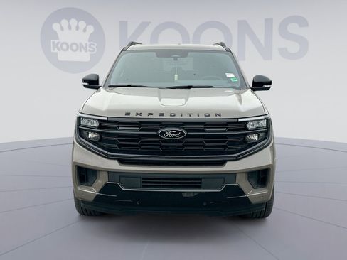 New 2026 Ford Expedition Max Platinum w/ Stealth Performance Package image 11