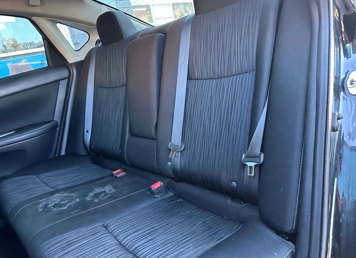 Used 2019 Nissan Sentra SV w/ Special Edition Package FWD image 8