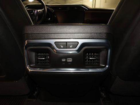 Used 2024 GMC Sierra 1500 Denali Ultimate AWD/4WD image 32