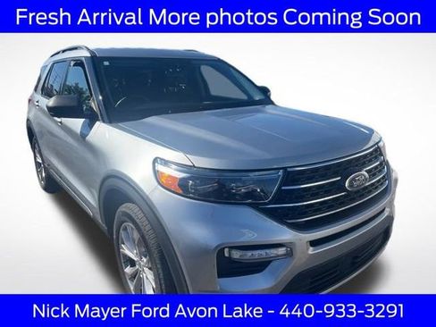 Used 2023 Ford Explorer XLT w/ Equipment Group 202A AWD/4WD image 1