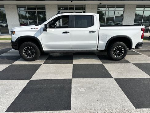 Used 2024 Chevrolet Silverado 1500 ZR2 w/ Technology Package AWD/4WD image 1