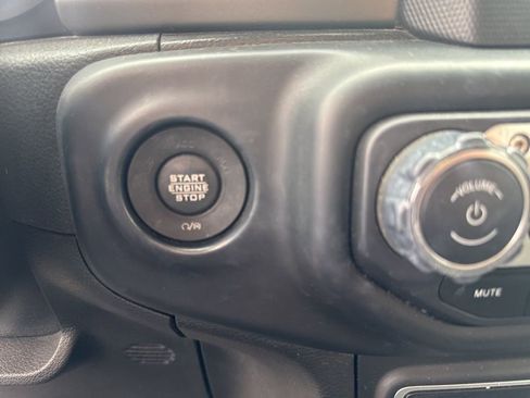 Used 2021 Jeep Wrangler Unlimited Sport image 14