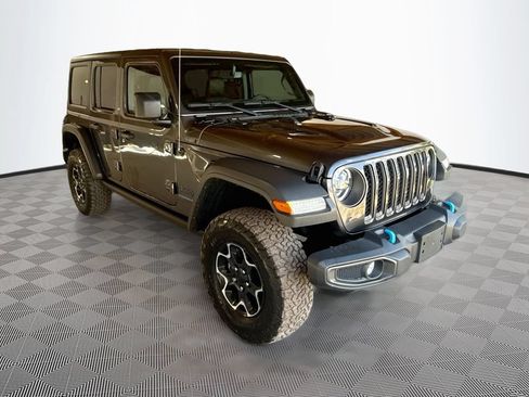 Used 2023 Jeep Wrangler Unlimited Rubicon 4xe w/ Cold Weather Group AWD/4WD image 4