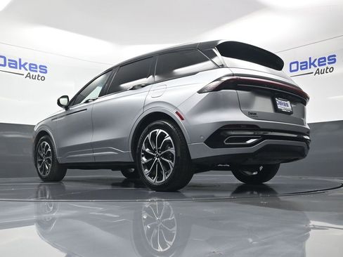 Used 2024 Lincoln Nautilus Reserve image 41