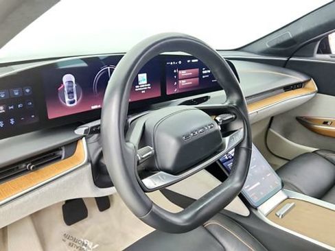 Used 2024 Lucid Air Touring AWD/4WD image 47