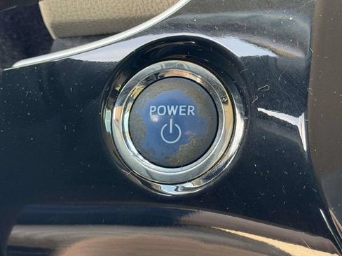 Used 2016 Toyota Prius Four FWD image 27