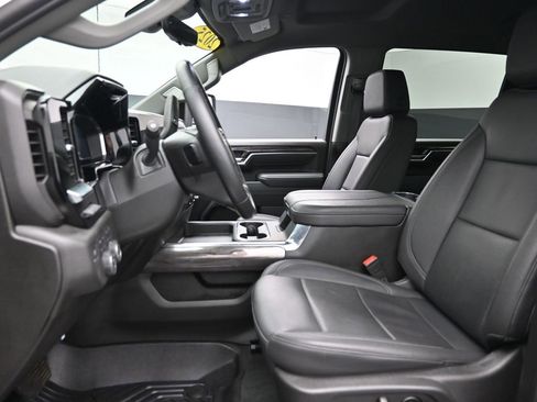 Used 2025 Chevrolet Silverado 2500 LTZ w/ LTZ Plus Package image 14