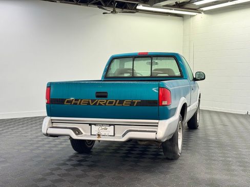 Used 1994 Chevrolet S10 Pickup LS image 2