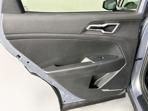 Used 2025 Kia Sportage LX image 26