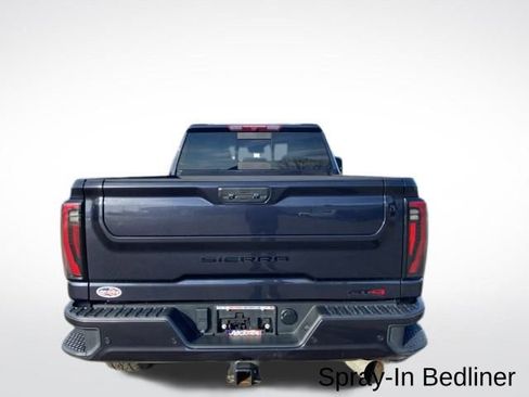 Used 2024 GMC Sierra 2500 AT4 w/ AT4 Preferred Package image 4