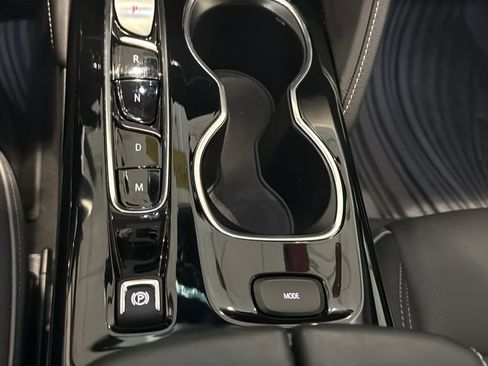 Used 2023 Buick Envision Avenir AWD/4WD image 30