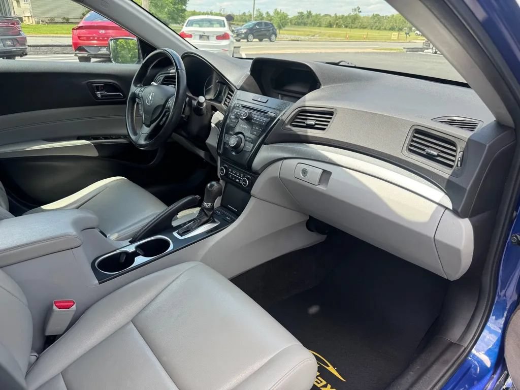 Used 2016 Acura ILX FWD image 8