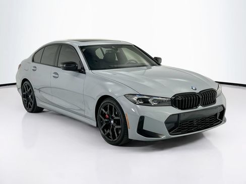 Used 2026 BMW 330i Sedan w/ M Sport Package RWD image 3