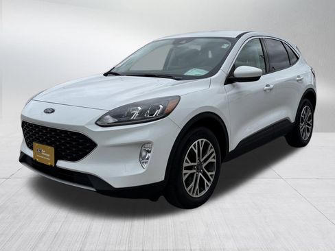 Certified 2022 Ford Escape SEL AWD/4WD image 3