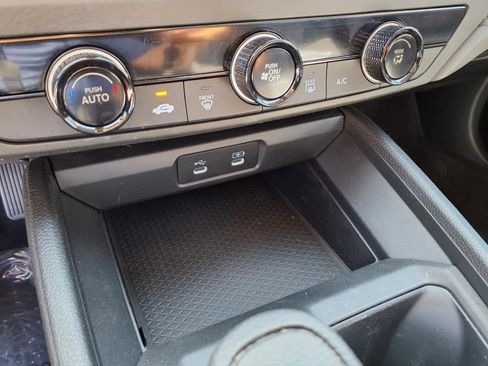 Used 2023 Honda Accord LX image 41