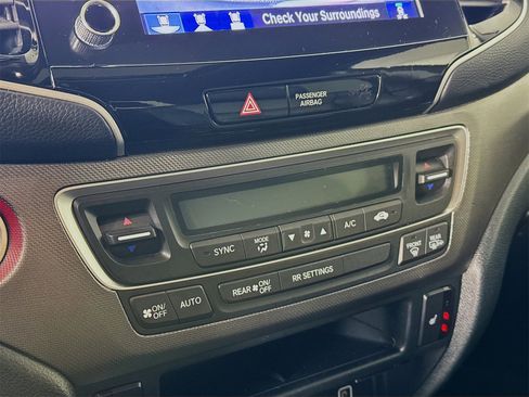 Used 2023 Honda Ridgeline RTL image 12