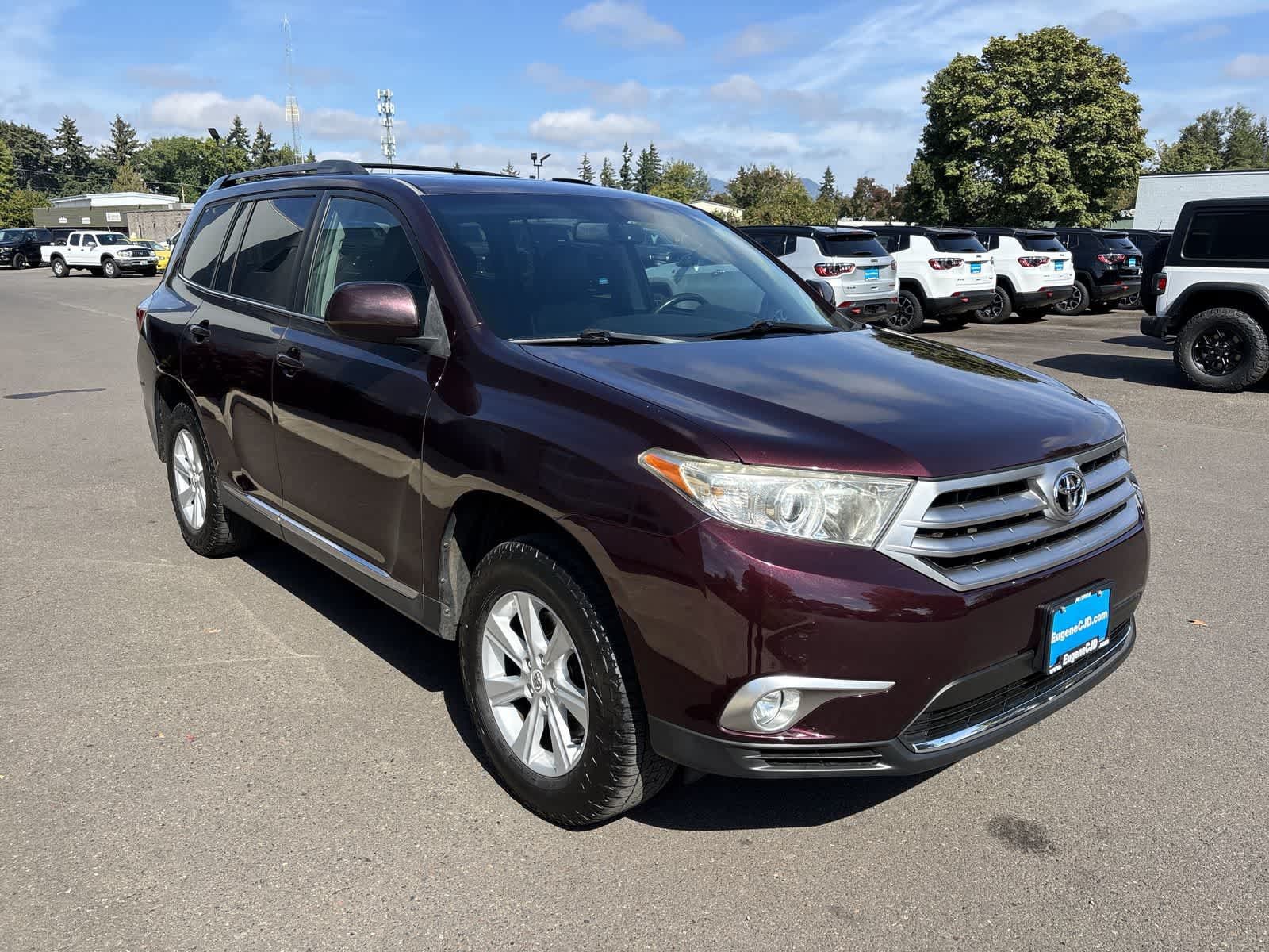 Used 2012 Toyota Highlander SE w/ Tow Pkg AWD/4WD image 5