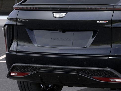 New 2026 Cadillac Lyriq V w/ Exterior Carbon Fiber Package image 14
