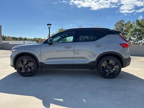 New 2026 Volvo XC40 B5 Ultra w/ Climate Package image 4