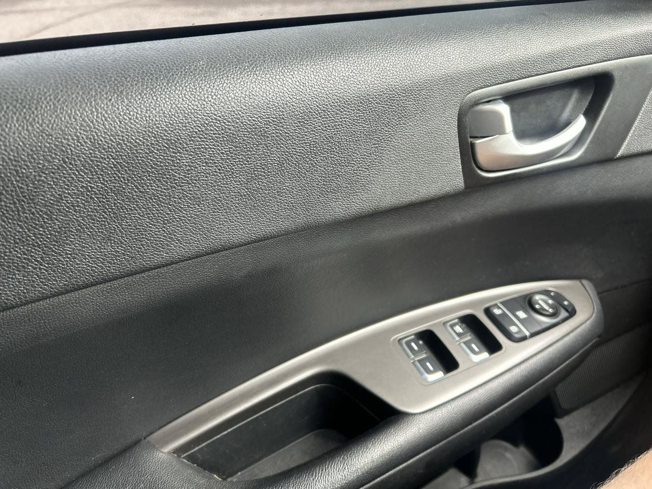 Used 2019 Kia Optima LX FWD image 27