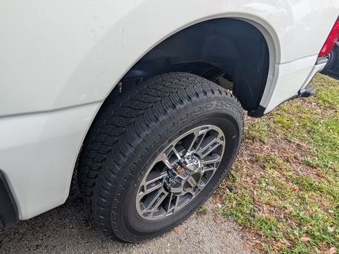 New 2025 Ford F250 Platinum w/ Platinum Plus Package image 11