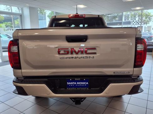 New 2026 GMC Canyon Elevation w/ Convenience Package RWD image 8