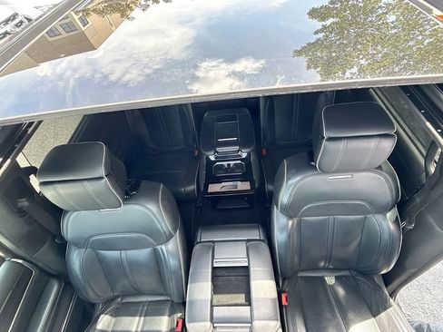 Used 2024 Jeep Grand Wagoneer Series II w/ Quick Order Packagew 28T image 23