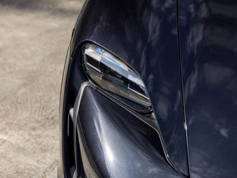 Certified 2022 Porsche Taycan 4 Cross Turismo image 13