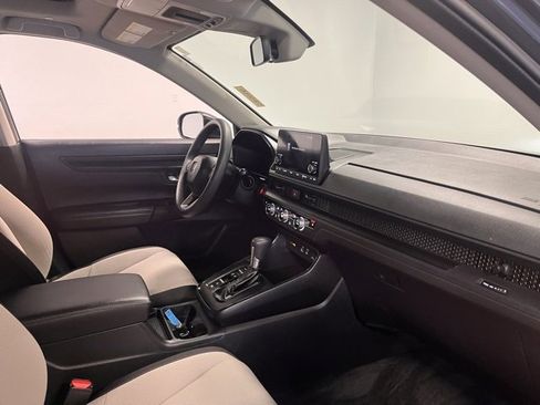 Used 2024 Honda CR-V EX image 11