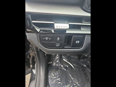 New 2026 Kia Sportage S image 12