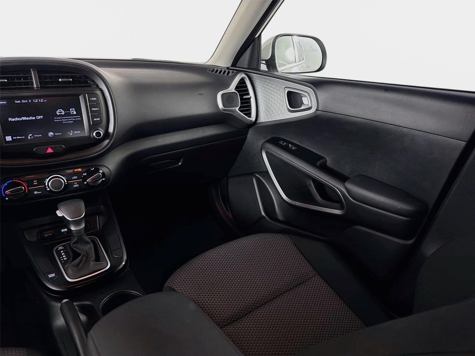 Certified 2025 Kia Soul LX w/ LX Technology Package FWD image 22
