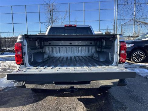Used 2018 Chevrolet Silverado 1500 LT w/ All Star Edition image 10