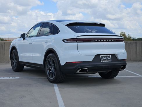 Certified 2026 Porsche Cayenne Coupe AWD/4WD image 3