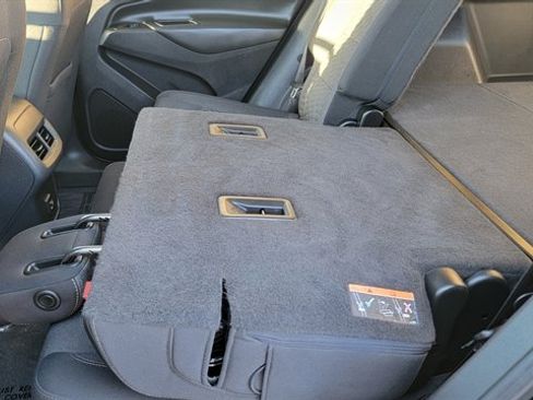 Used 2020 Chevrolet Equinox LT image 43