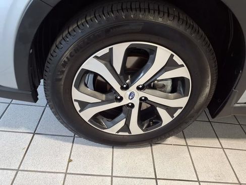 Used 2020 Subaru Outback Limited AWD/4WD image 5