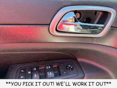 Used 2018 Jeep Grand Cherokee Laredo RWD image 11