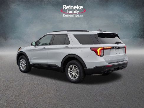 New 2026 Ford Explorer Active image 8