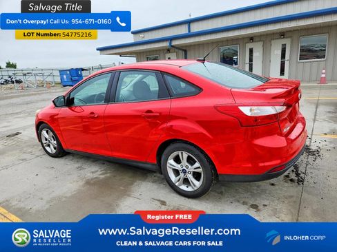 Used 2014 Ford Focus SE FWD image 3