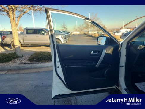 Used 2013 Nissan Rogue SV image 13