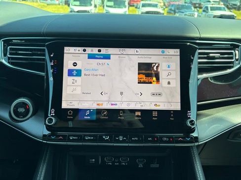 New 2026 Jeep Grand Wagoneer Summit AWD/4WD image 23