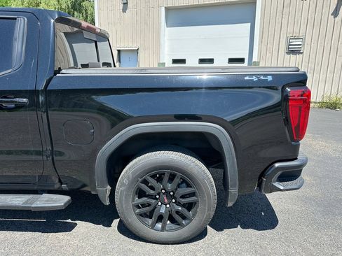 Used 2025 GMC Sierra 1500 Elevation w/ Elevation Premium Package AWD/4WD image 17