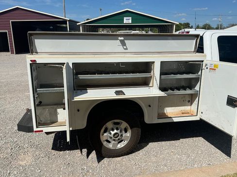 Used 2019 Chevrolet Silverado 2500 LT AWD/4WD image 8