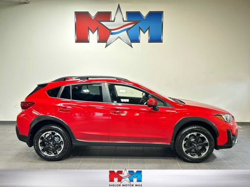 Used 2021 Subaru Crosstrek 2.0i Premium w/ Moonroof Package AWD/4WD image 1