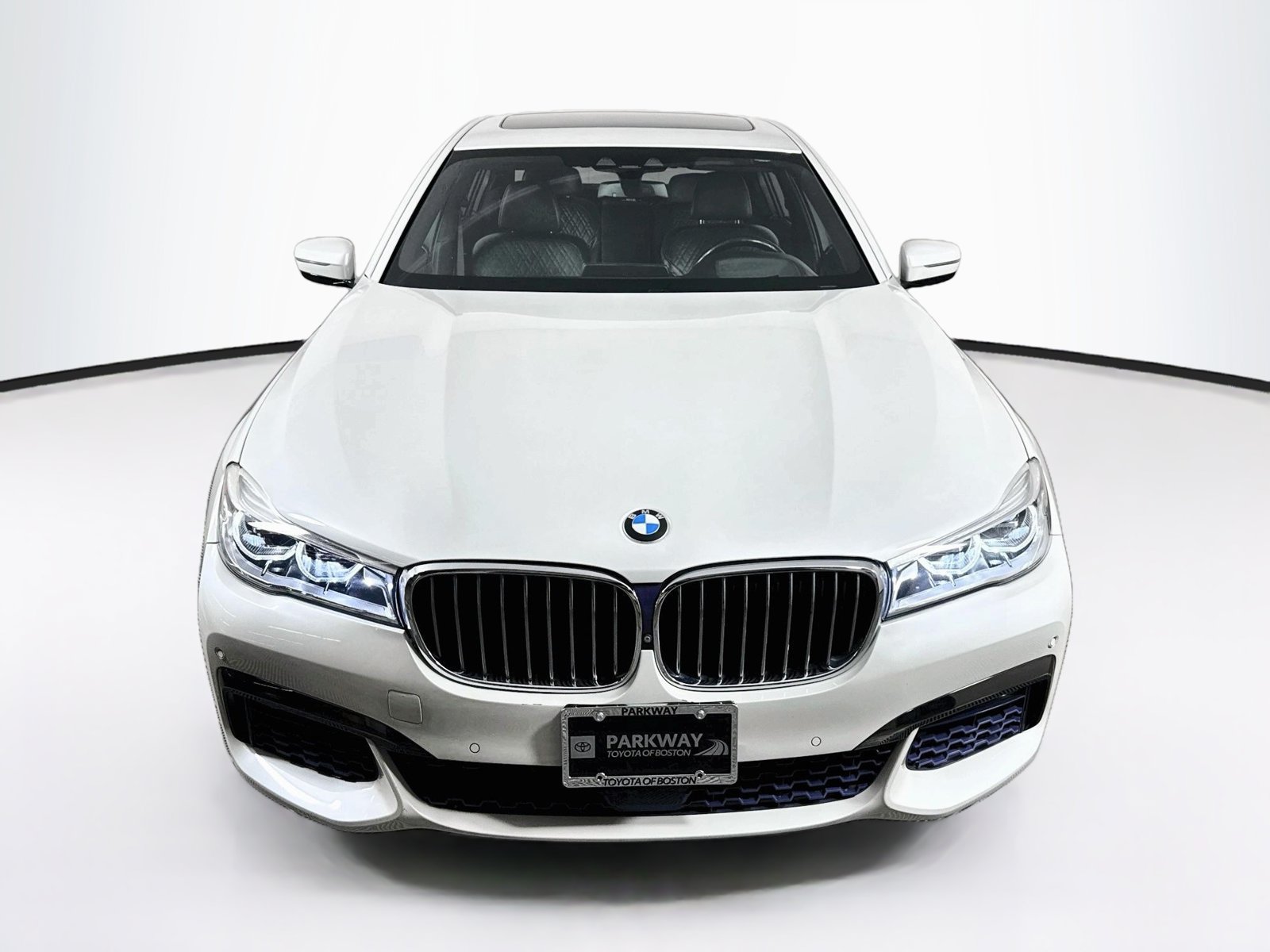 Used 2018 BMW 750i xDrive AWD/4WD image 2