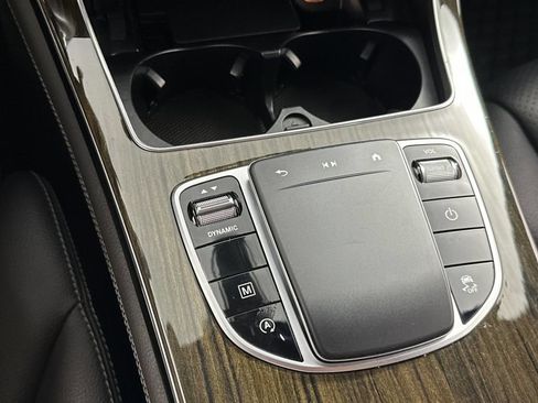 Used 2020 Mercedes-Benz GLC 300 4MATIC image 34